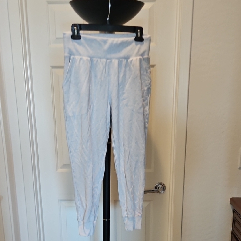 Nike White Track Pants with Elastic Waistband and Tapered Ankle